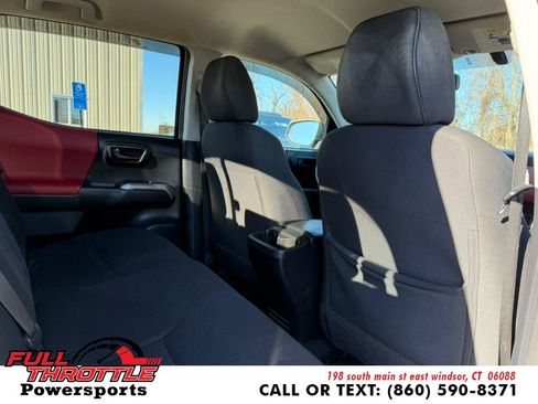 Used 2016 Toyota Tacoma SR5 w/ SR5 Appearance Package (SN) AWD/4WD image 20