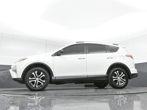 Used 2016 Toyota RAV4 LE image 24
