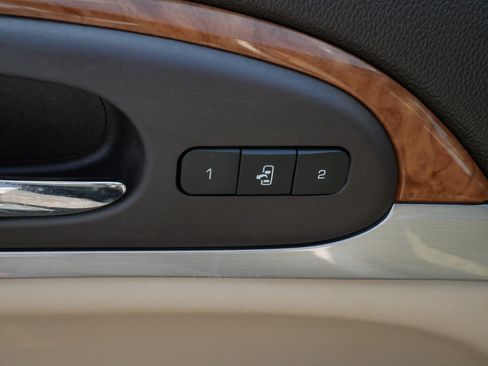 Used 2011 Buick Enclave CXL w/ Trailering Provision Package AWD/4WD image 19
