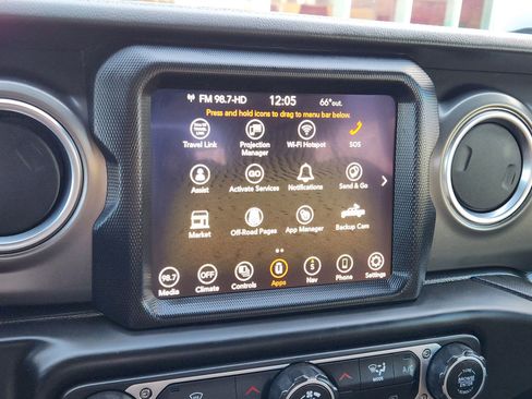 Used 2023 Jeep Gladiator Rubicon w/ LED Lighting Group image 17