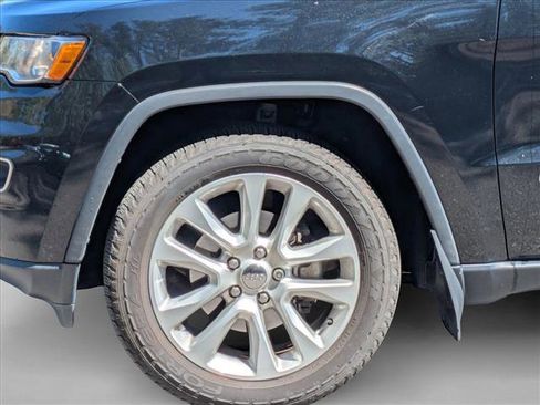 Used 2017 Jeep Grand Cherokee Limited image 14