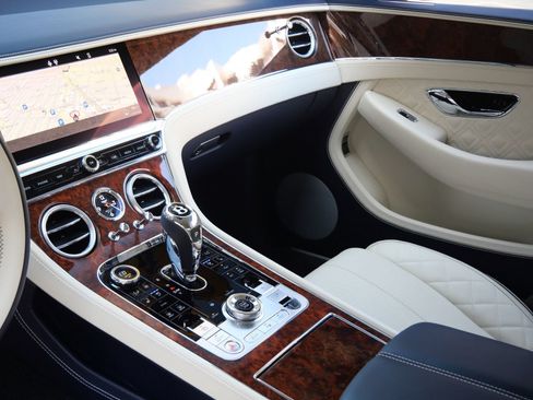 Used 2022 Bentley Continental GT AWD/4WD image 15