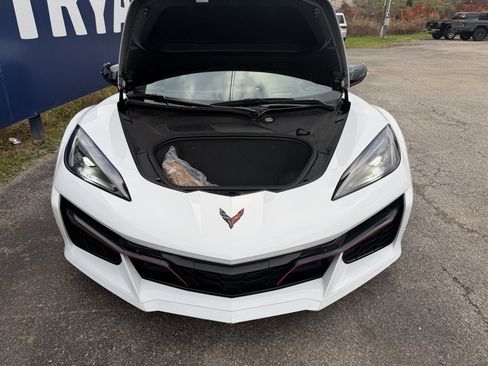 Used 2023 Chevrolet Corvette Z06 w/ Stealth Interior Trim Package image 36
