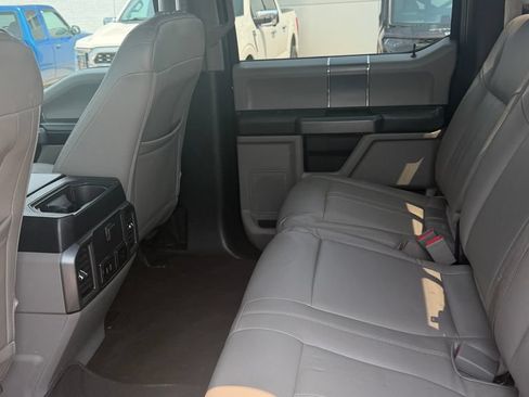 Used 2019 Ford F150 XLT w/ Equipment Group 302A Luxury AWD/4WD image 17