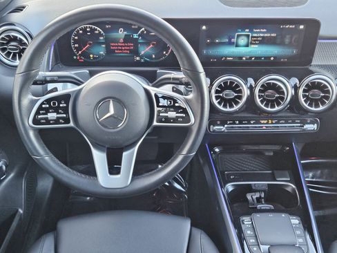 Certified 2022 Mercedes-Benz GLB 250 image 26