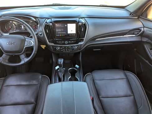 Used 2022 Chevrolet Traverse Premier w/ Redline Edition image 18