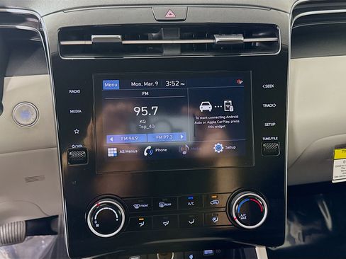 Used 2023 Hyundai Tucson SEL image 18