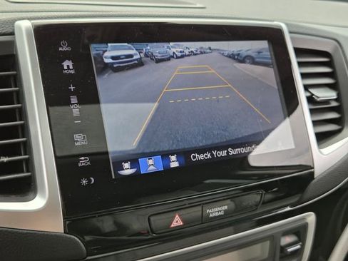 Used 2017 Honda Pilot Elite image 21