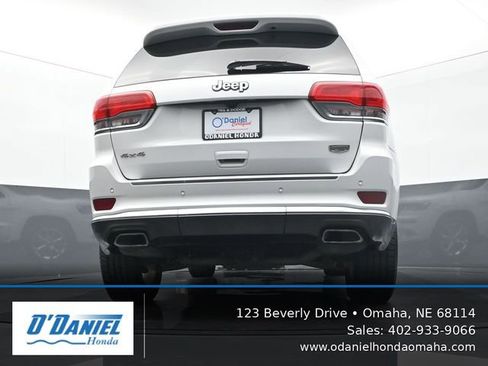 Used 2019 Jeep Grand Cherokee Summit AWD/4WD image 11