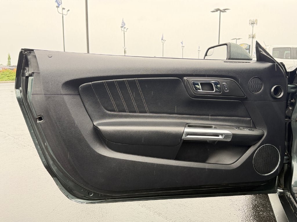Used 2016 Ford Mustang Premium RWD image 21