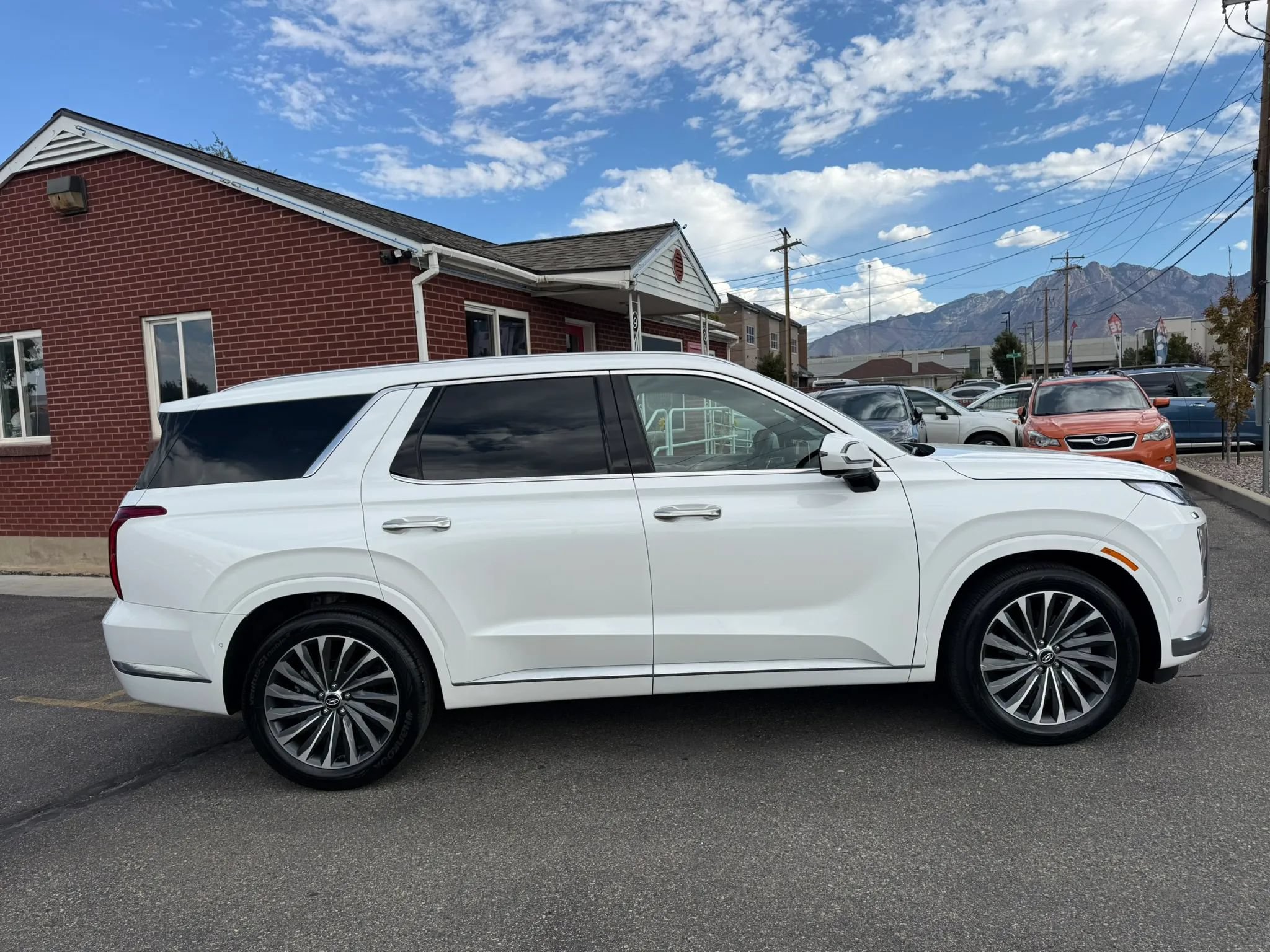 Used 2025 Hyundai Palisade Calligraphy AWD/4WD image 4