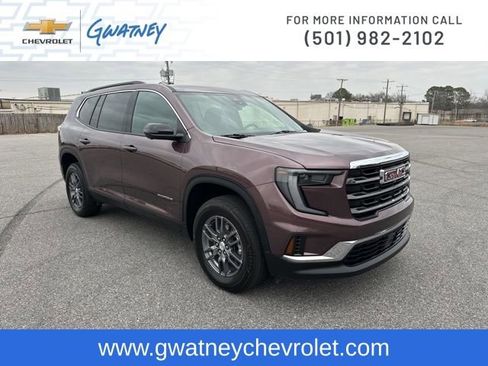 Used 2025 GMC Acadia Elevation image 3