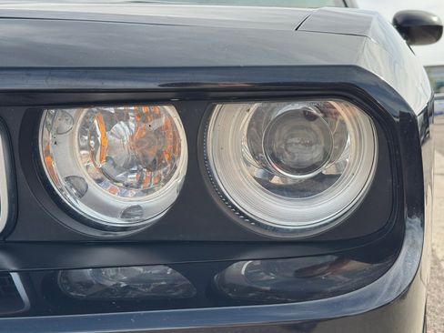 Used 2009 Dodge Challenger SRT8 w/ SRT Option Group II image 9