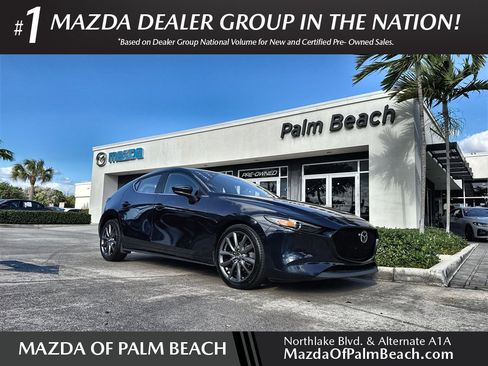 Used 2019 MAZDA MAZDA3 Hatchback w/ Preferred Package image 1