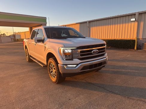 Used 2021 Ford F150 Lariat w/ Tow Technology Package image 1