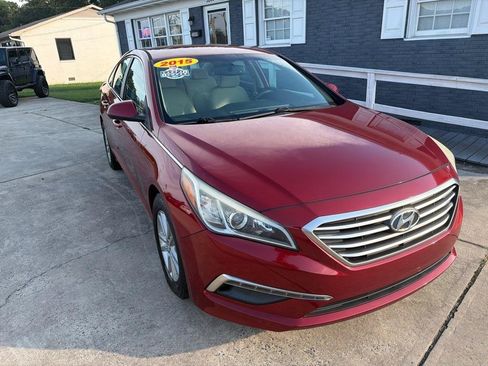 Used 2015 Hyundai Sonata SE w/ Option Group 09 FWD image 5