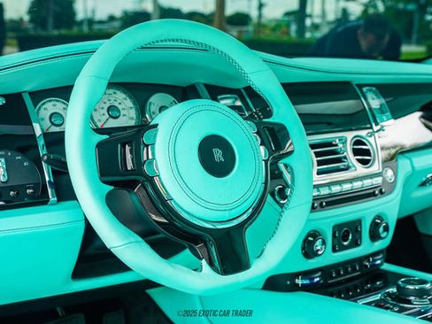 Used 2017 Rolls-Royce Wraith image 37