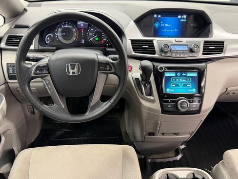 Used 2015 Honda Odyssey EX image 28