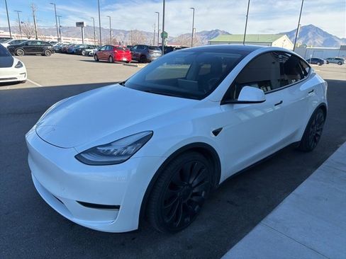 Used 2020 Tesla Model Y Performance image 3