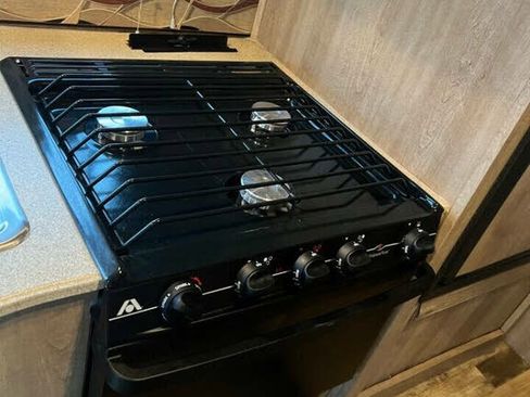 Used 2014 Ford E-350 and Econoline 350 Super Duty image 16