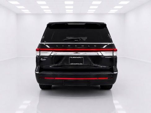 Used 2022 Lincoln Navigator L Reserve AWD/4WD image 8