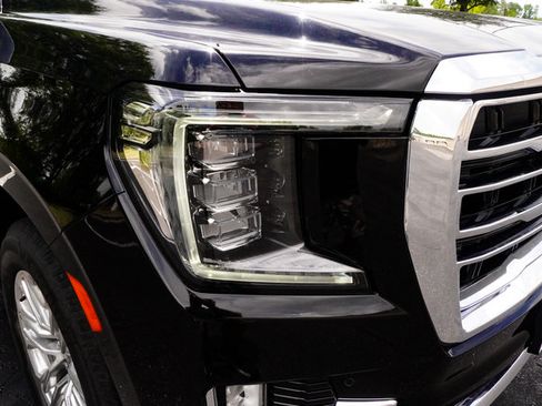 Used 2022 GMC Yukon SLT w/ SLT Luxury Package AWD/4WD image 30