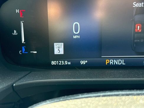 Used 2023 Ford Escape Active w/ Tech Pack #1 AWD/4WD image 8