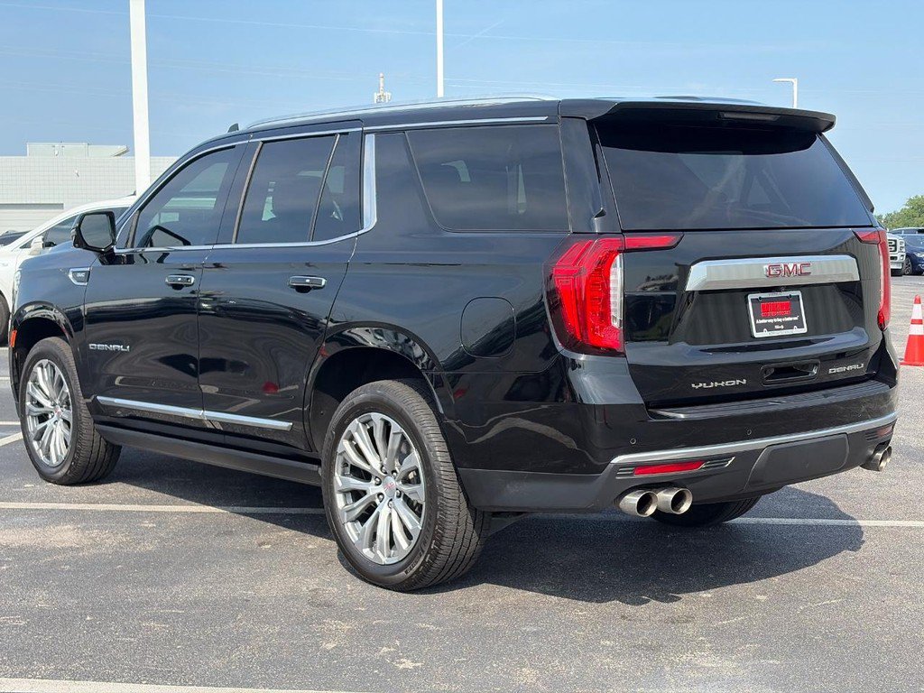 Used 2023 GMC Yukon Denali AWD/4WD image 8