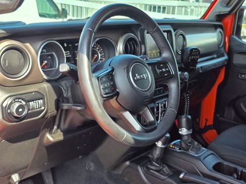 Used 2018 Jeep Wrangler Unlimited Sport S AWD/4WD image 14