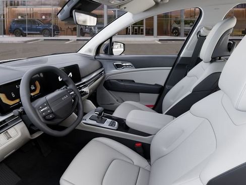 New 2026 Kia Sportage EX FWD image 17