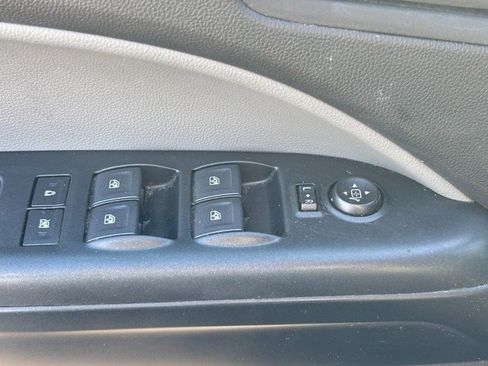 Used 2022 Chevrolet Colorado W/T w/ Custom Special Edition image 15