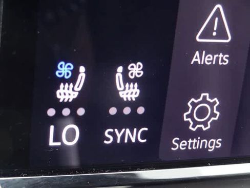Used 2024 Volkswagen Atlas SE AWD/4WD image 30
