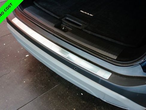 Used 2022 Nissan Rogue SV image 42