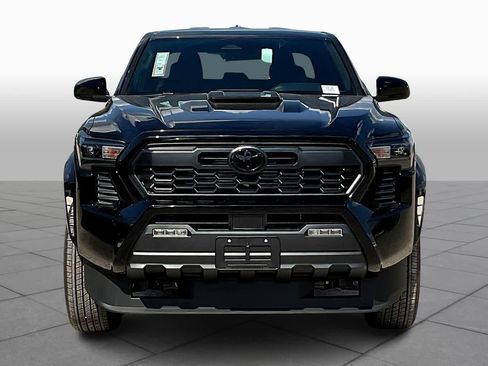 Used 2024 Toyota Tacoma TRD Sport image 3