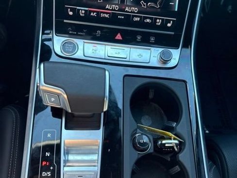 Used 2025 Audi Q7 3.0T Prestige w/ Prestige Package AWD/4WD image 24