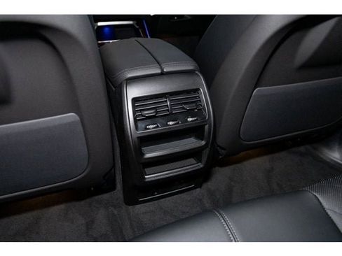 Used 2026 BMW X5 xDrive40i w/ Premium Package image 72