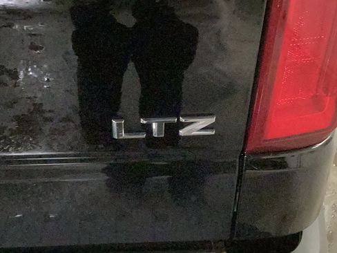 New 2026 Chevrolet Silverado 1500 LTZ w/ LTZ Premium Package image 6