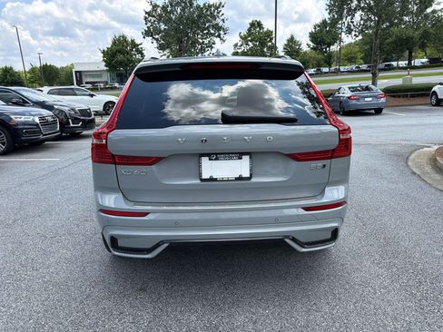 Used 2024 Volvo XC60 B5 Plus w/ Protection Package Premier AWD/4WD image 10