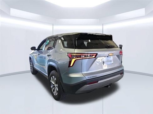 Used 2025 Chevrolet Equinox LT FWD image 14