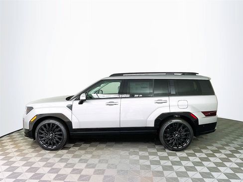 Used 2024 Hyundai Santa Fe Calligraphy AWD/4WD image 3