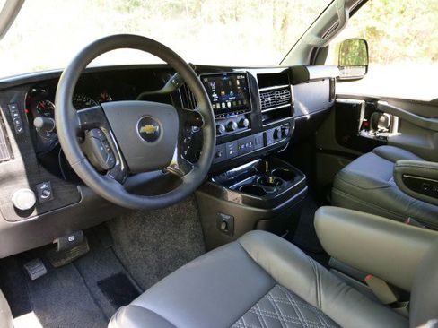 Used 2025 Chevrolet Express 2500 w/ Driver Convenience Package image 2