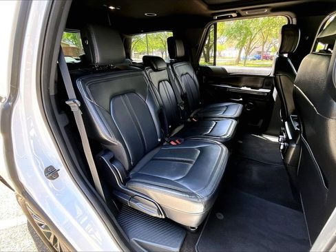 Used 2020 Ford Expedition Limited RWD image 22
