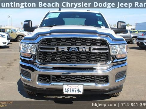 Used 2023 RAM 2500 Tradesman w/ Chrome Appearance Group image 2