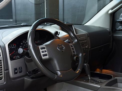 Used 2004 Nissan Titan LE w/ (NAV) Nissan Navigation Pkg image 16