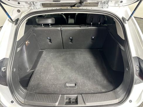 Used 2025 Chevrolet Trax LT w/ LT Convenience Package image 5