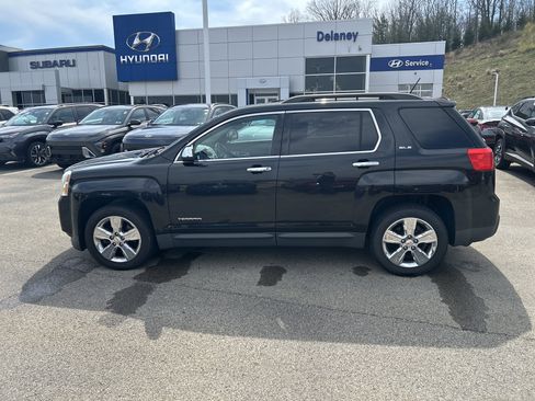 Used 2015 GMC Terrain SLE w/ Chrome Edition image 16