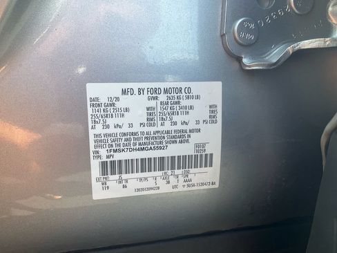 Used 2021 Ford Explorer XLT RWD image 18