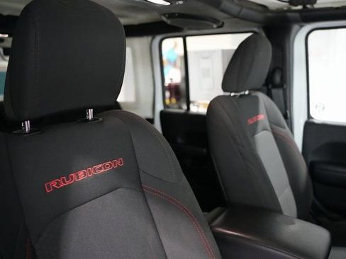 Used 2018 Jeep Wrangler Unlimited Rubicon w/ Cold Weather Group image 21