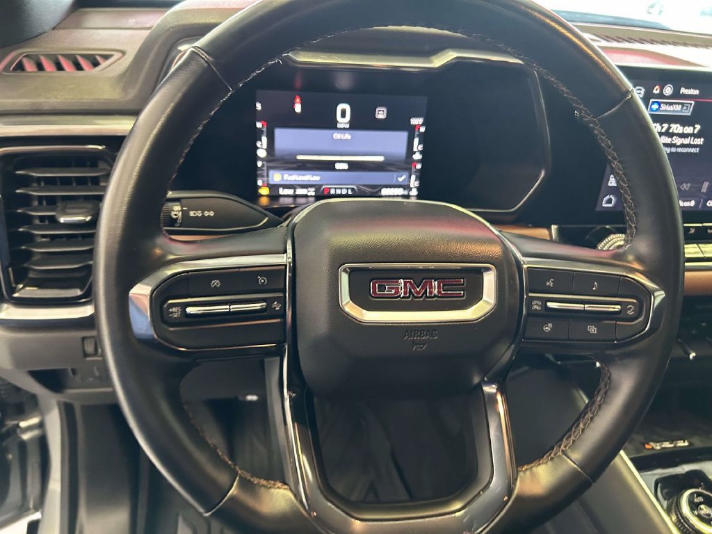 Used 2023 GMC Canyon AT4 w/ AT4 Premium Package AWD/4WD image 18
