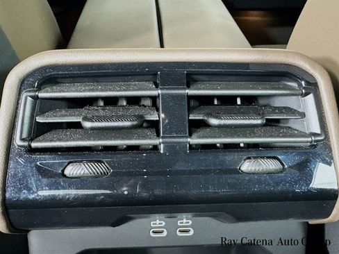 Used 2024 BMW 540i xDrive w/ Premium Package image 27